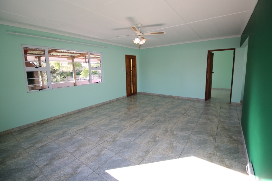 1 Bedroom Property for Sale in Beacon Bay Eastern Cape